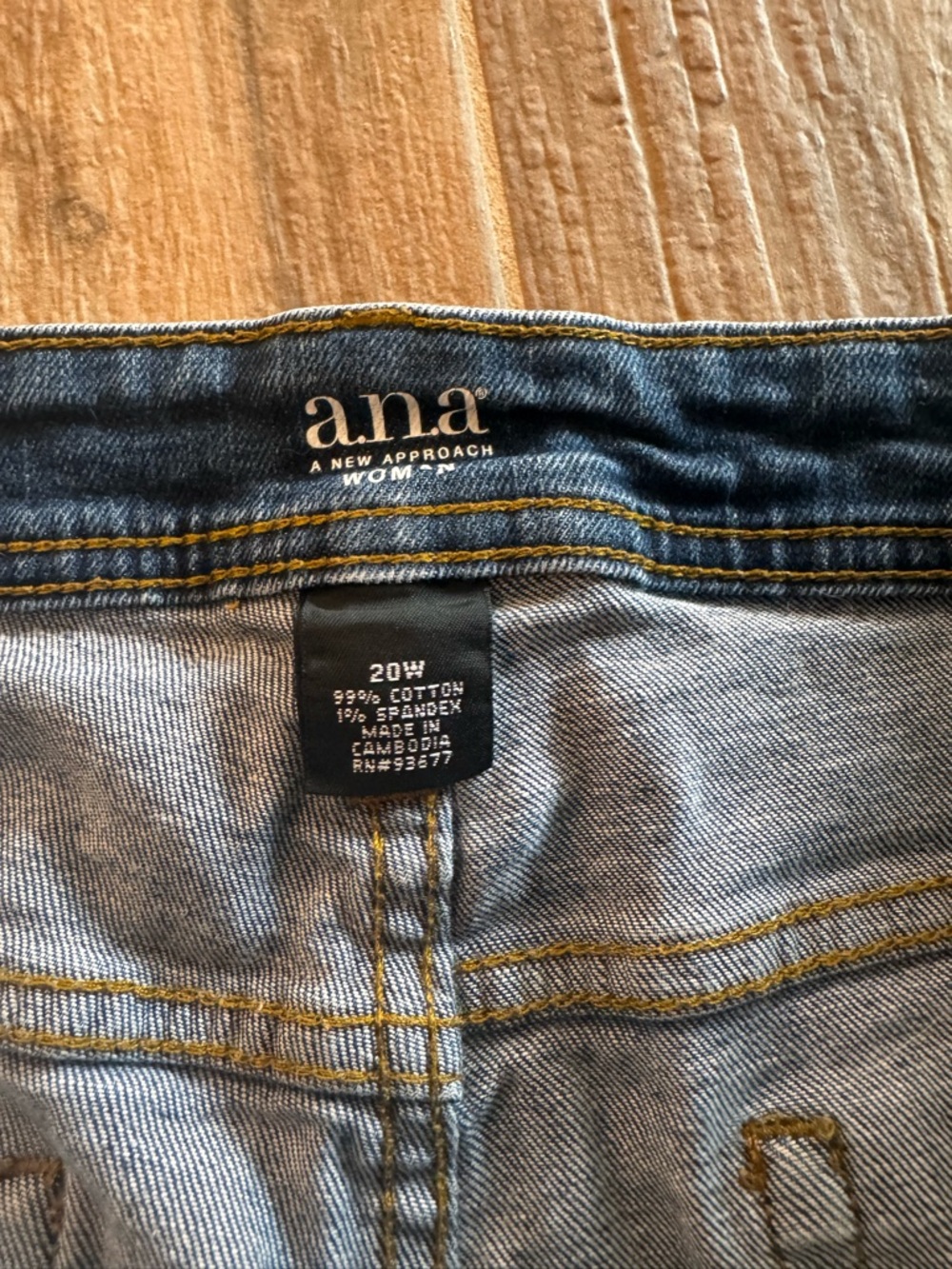 a.n.a Women's Blue Washed Denim Jean Shorts - Picture 7 of 7